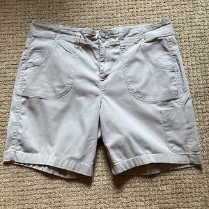 Gloria Vanderbilt Women's shorts